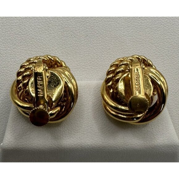 Vintage NAPIER Woven Knot Gold Tone Textured Screw On Clip On Earrings - Picture 6 of 7